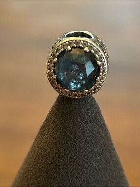 Pandora Glacier Blue Radiant Hearts S925 Silver Crystal Charm